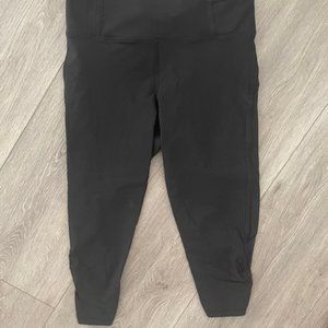 Lululemon Mid-Calf Athleisure Pants (Black)